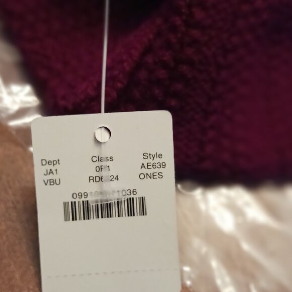 JCrew cashmere textured beanie - Picture 4 of 6